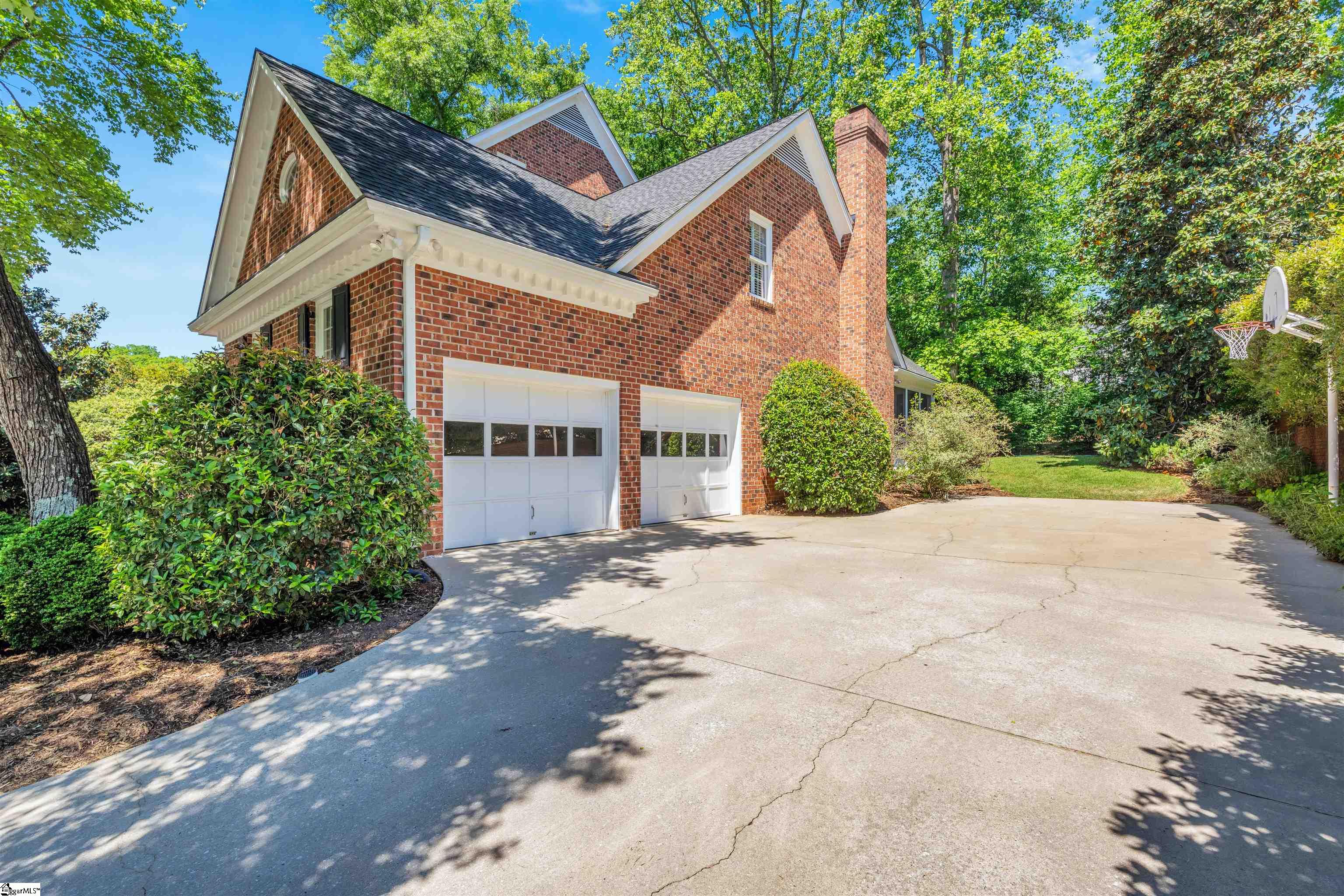 305 Golden Wings Way