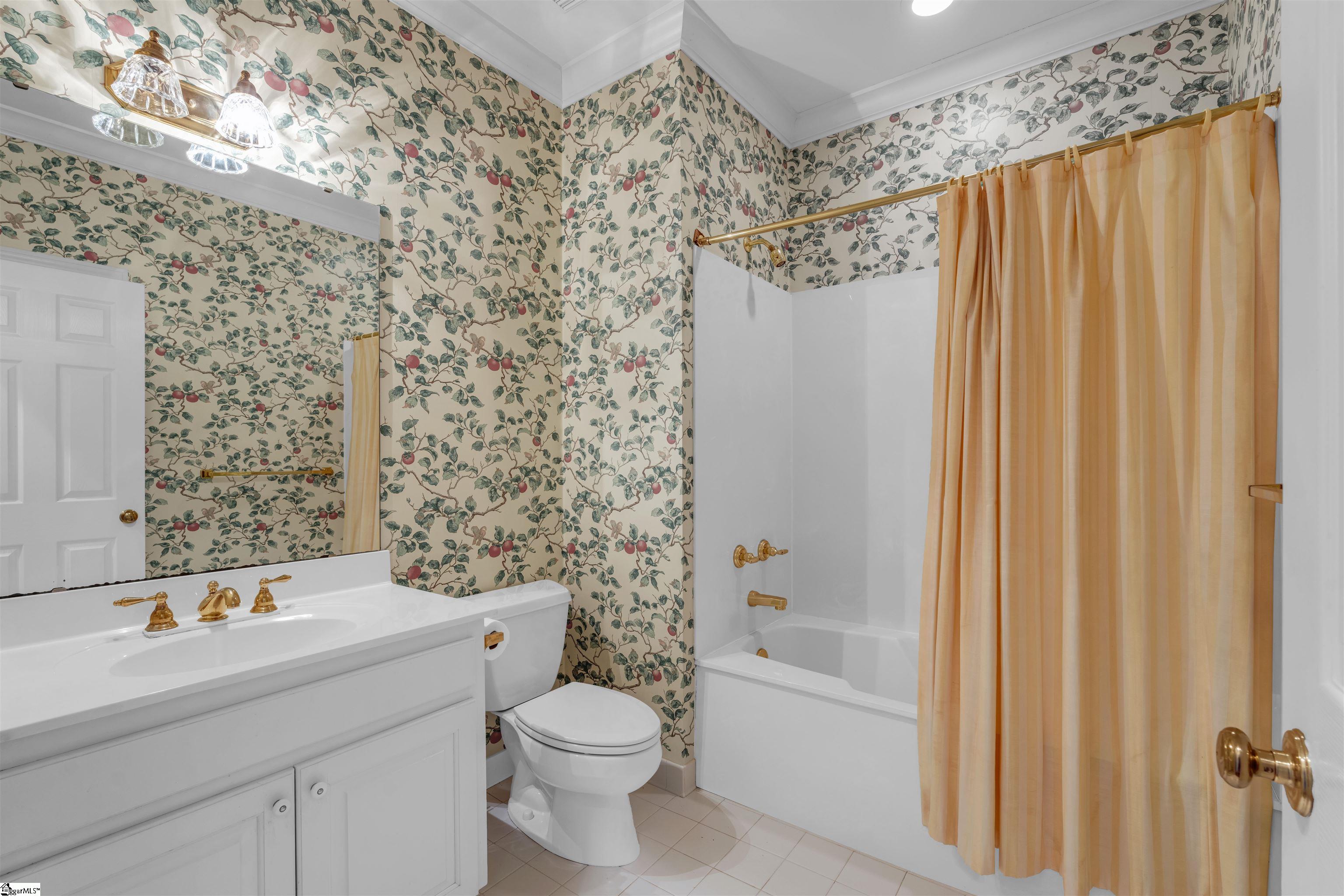 305 Golden Wings Way