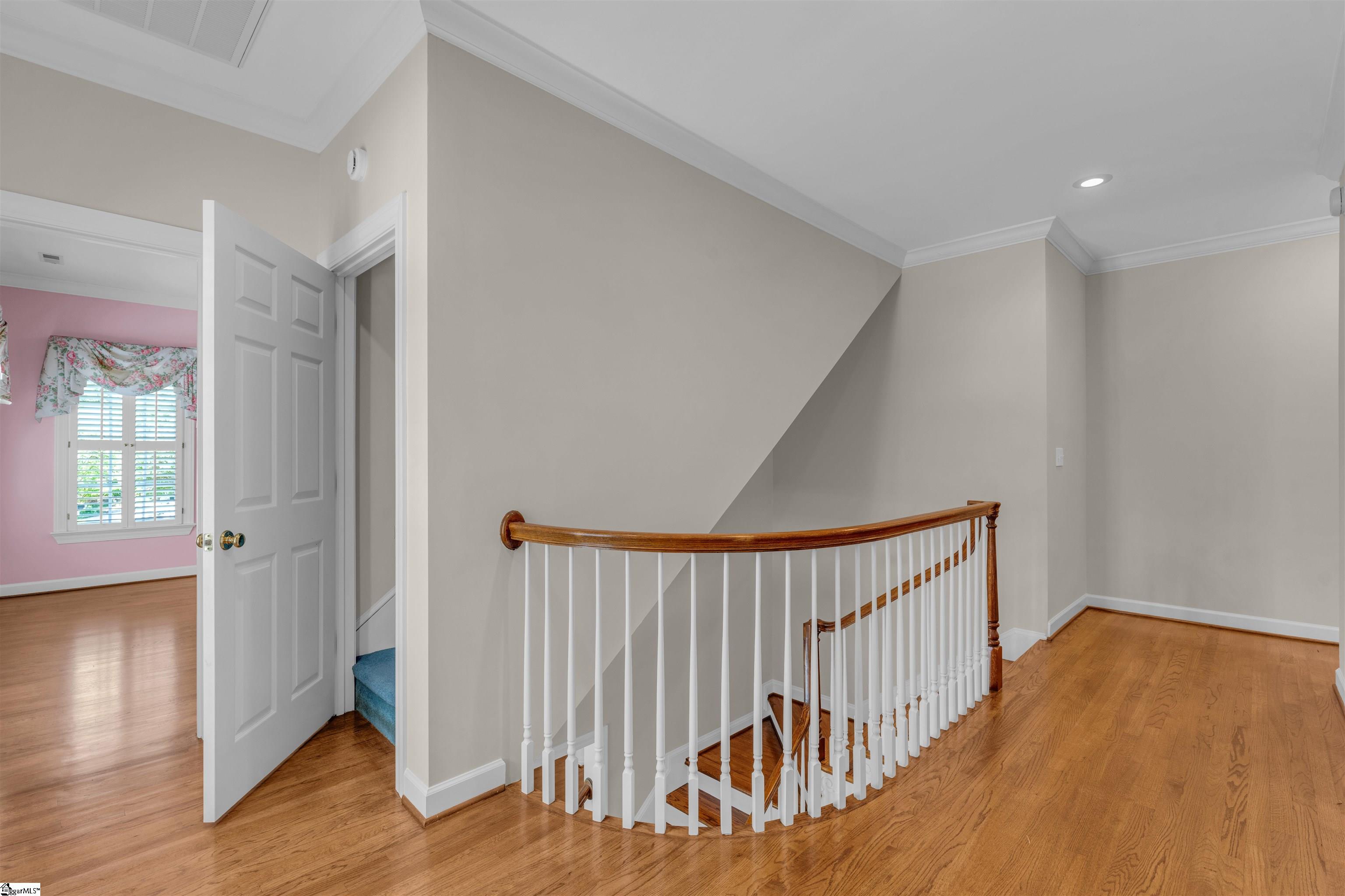 305 Golden Wings Way