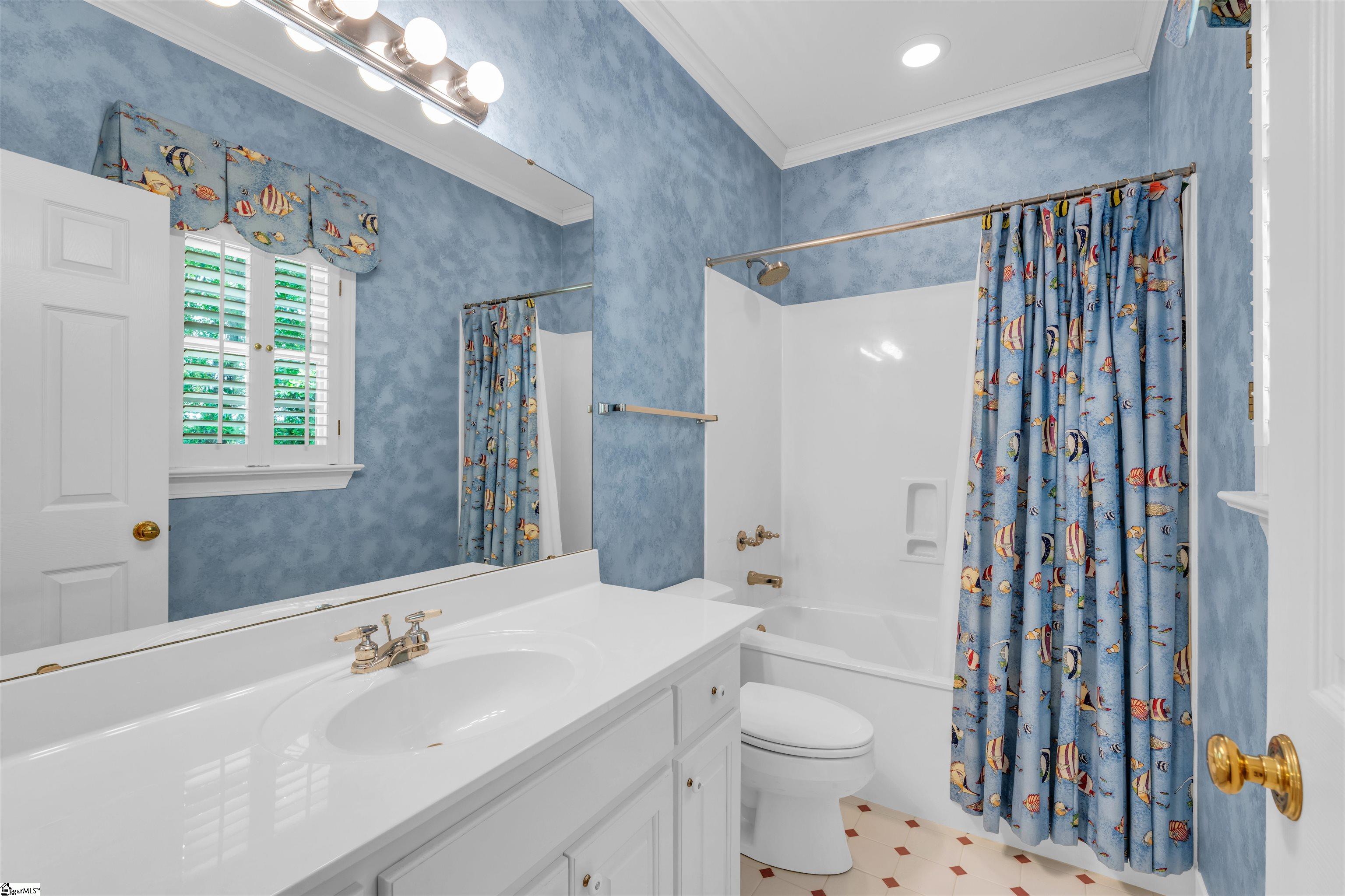 305 Golden Wings Way