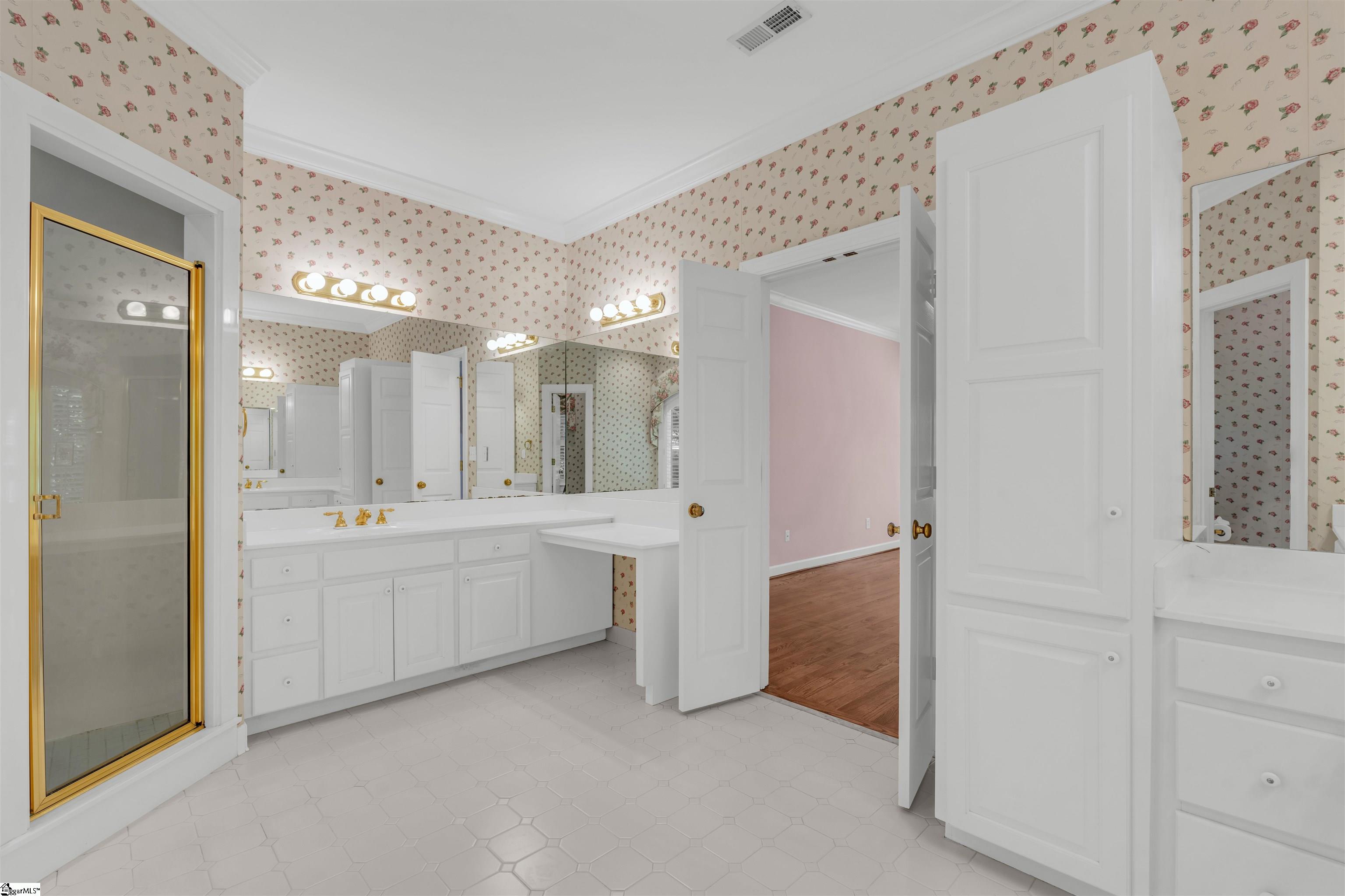 305 Golden Wings Way