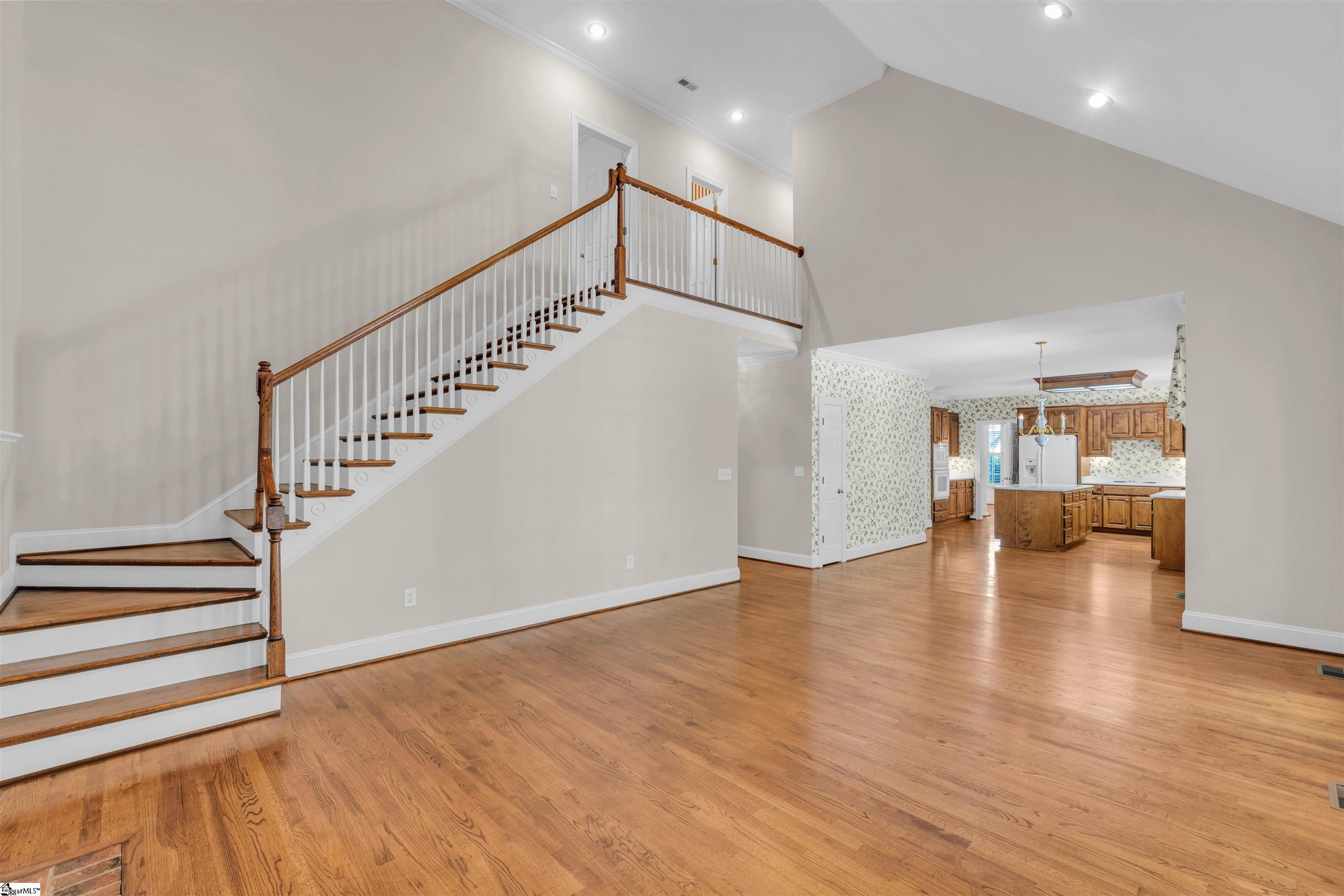 305 Golden Wings Way