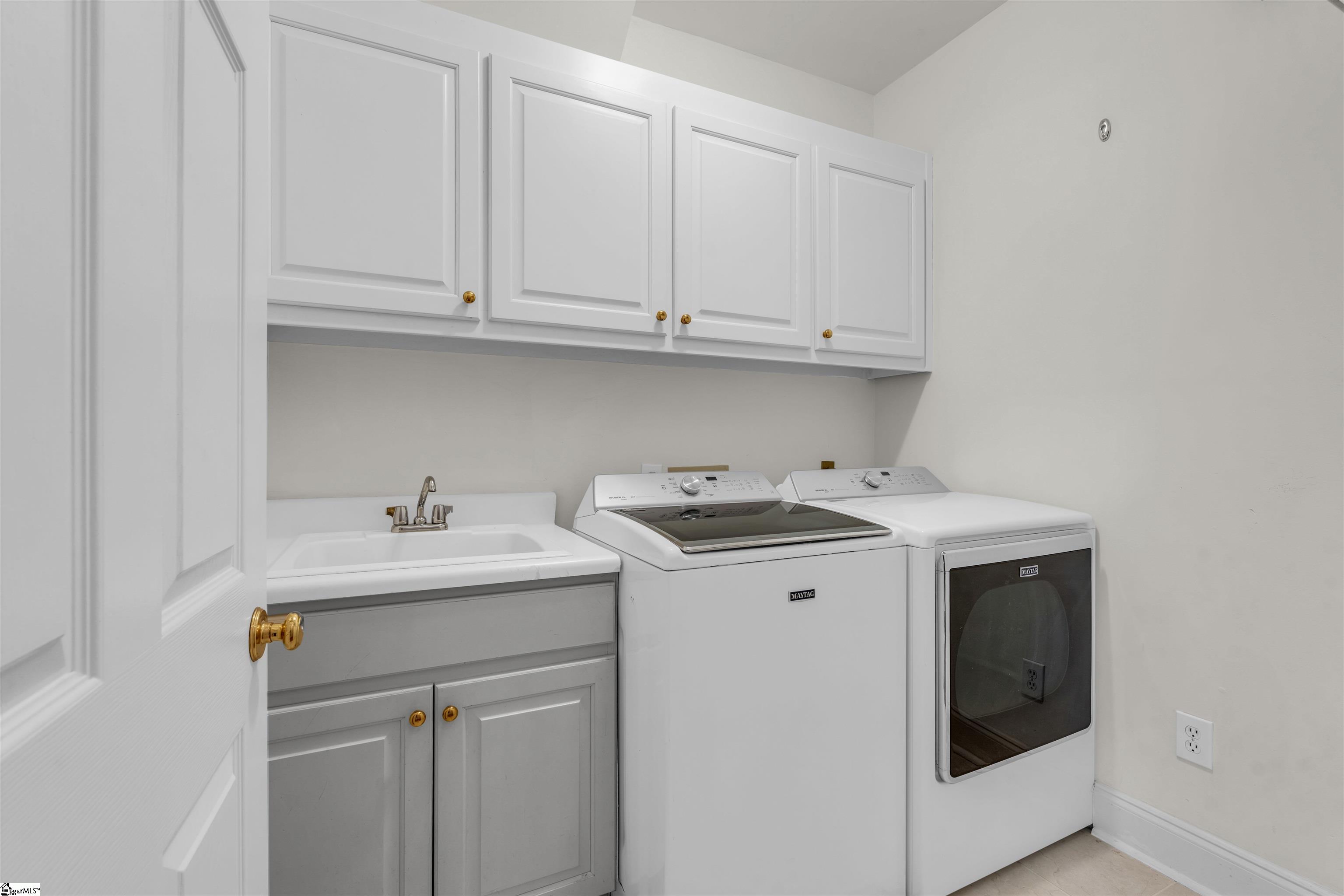 305 Golden Wings Way