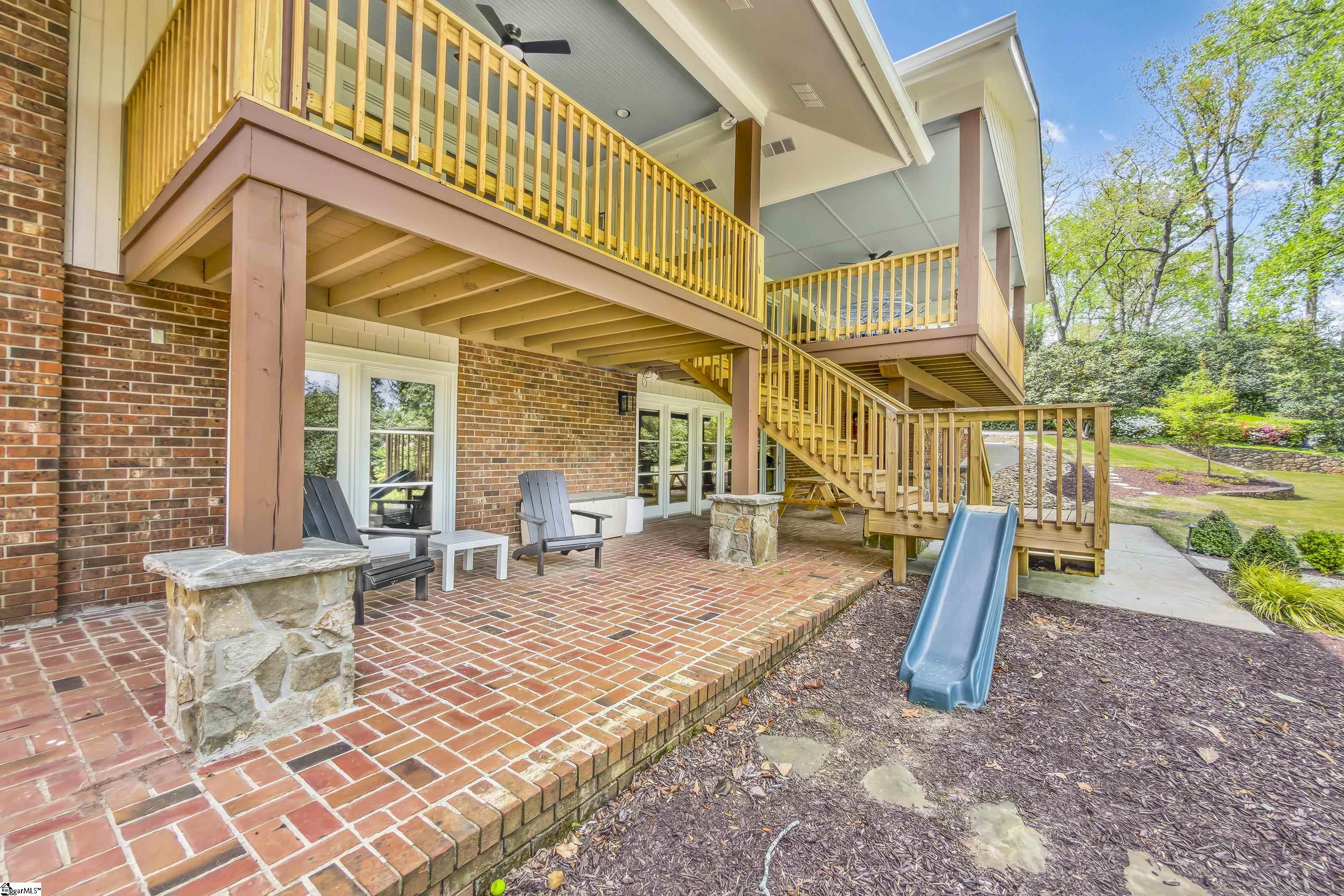 21 Chanticleer Drive