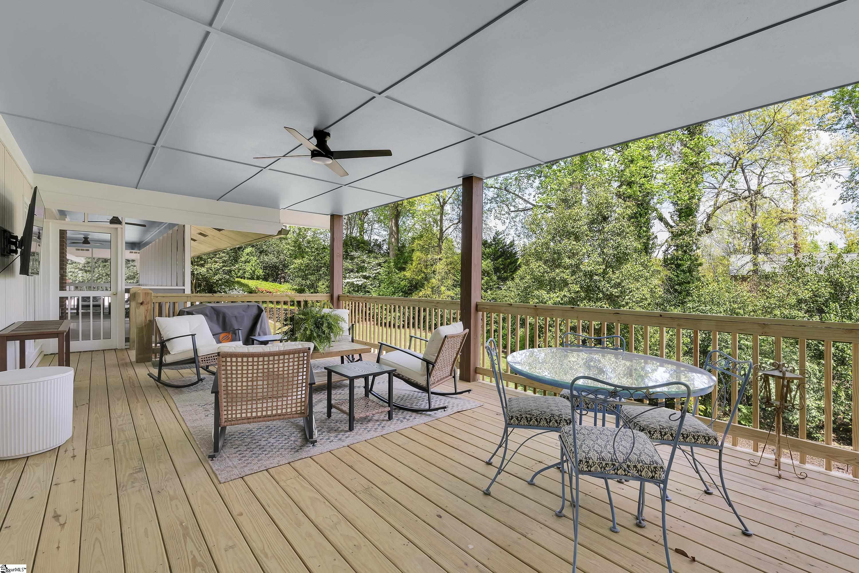 21 Chanticleer Drive