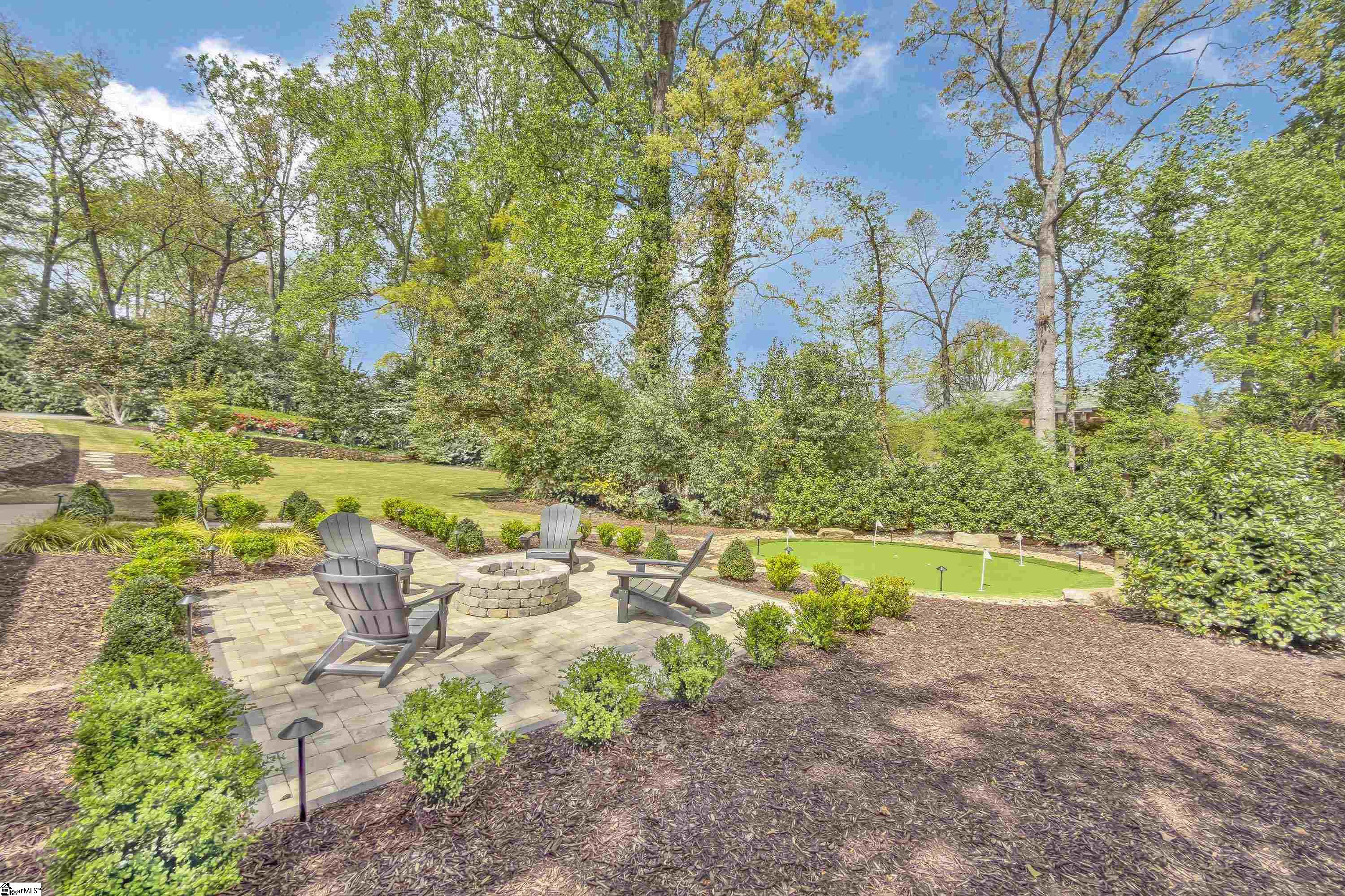 21 Chanticleer Drive