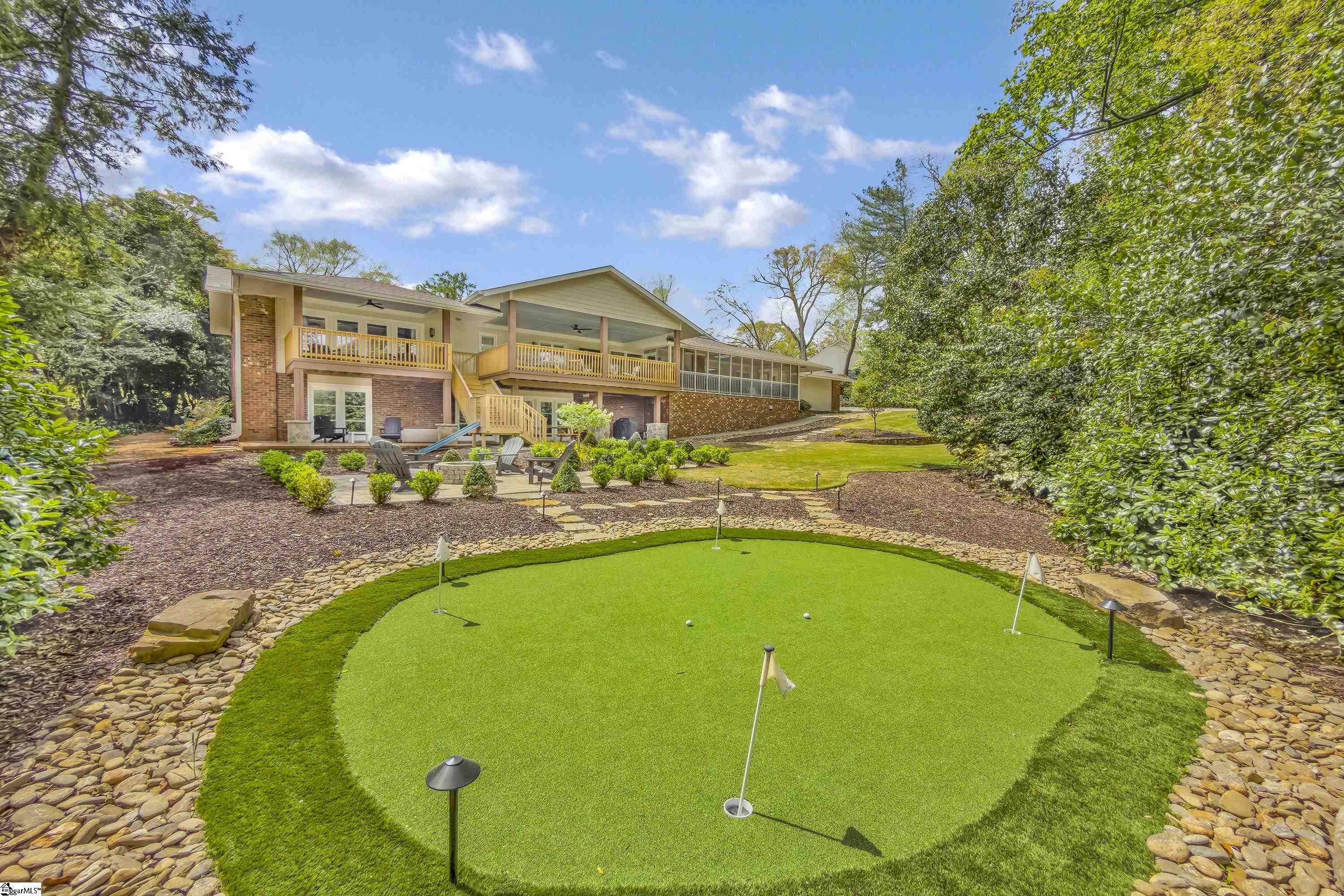 21 Chanticleer Drive