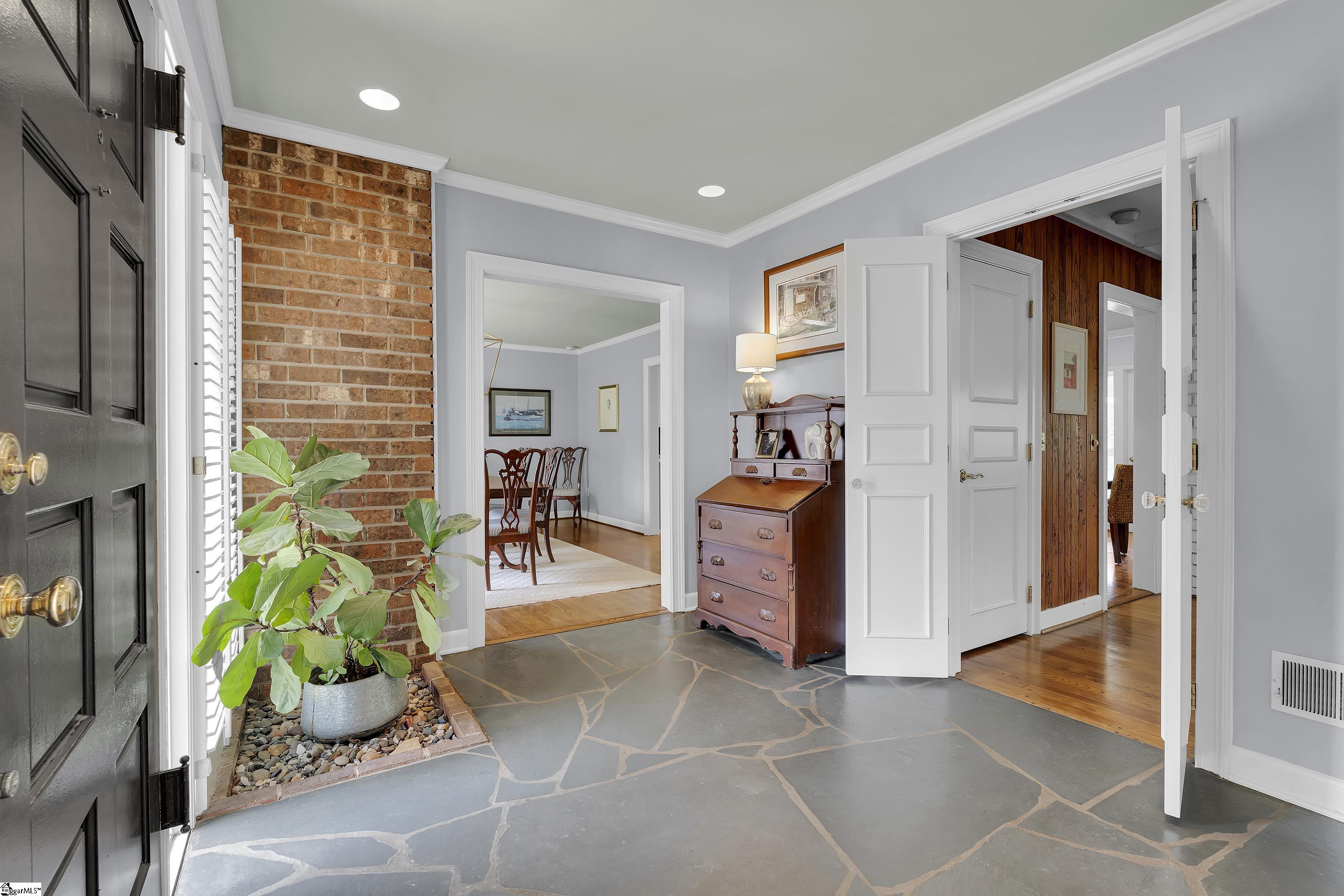 21 Chanticleer Drive