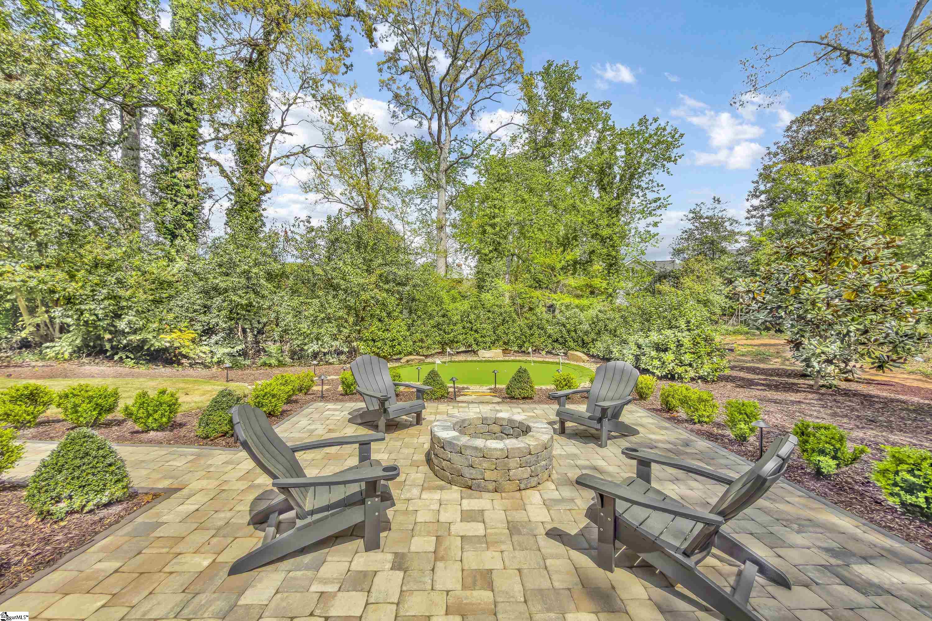 21 Chanticleer Drive