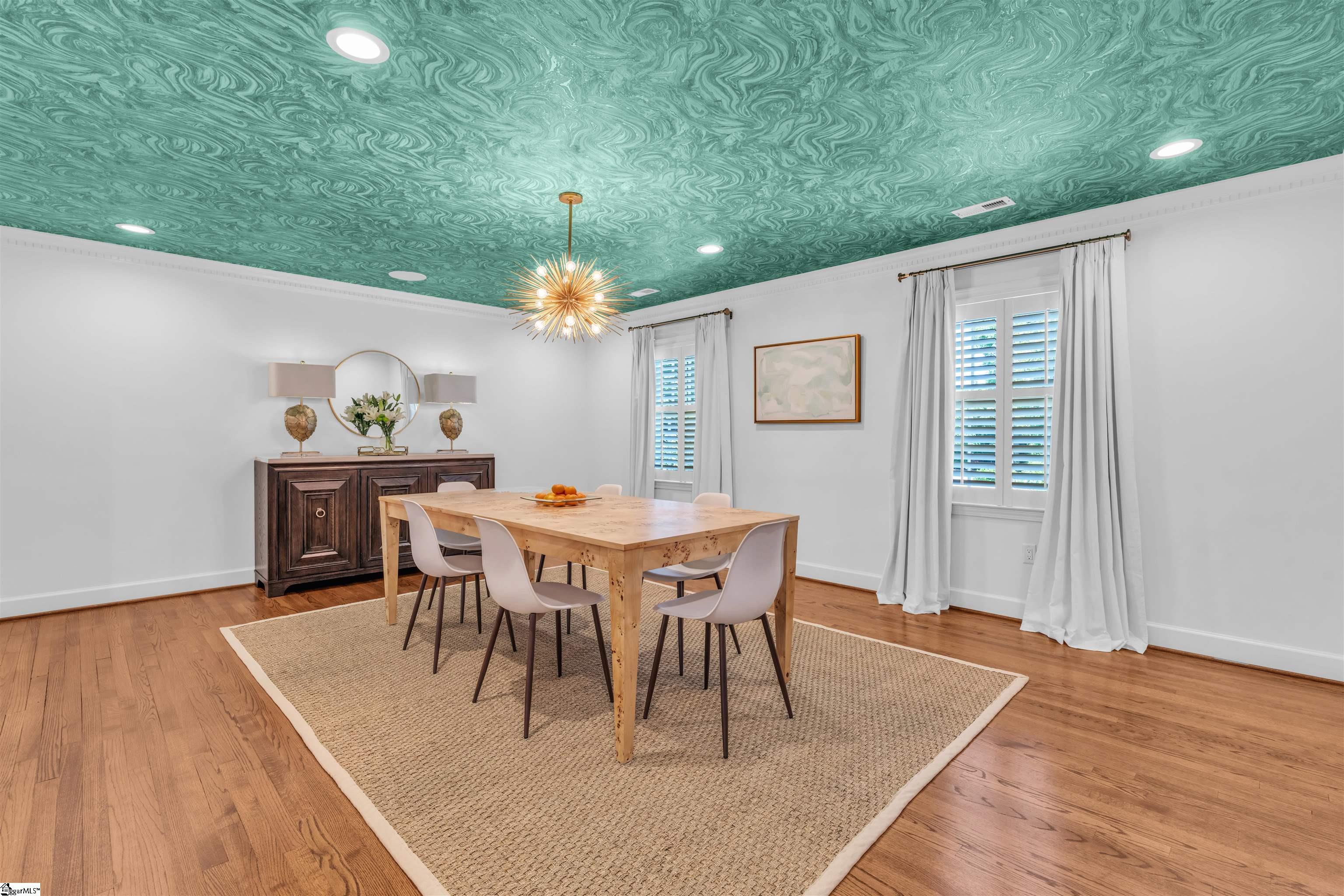 14 Chanticleer Drive
