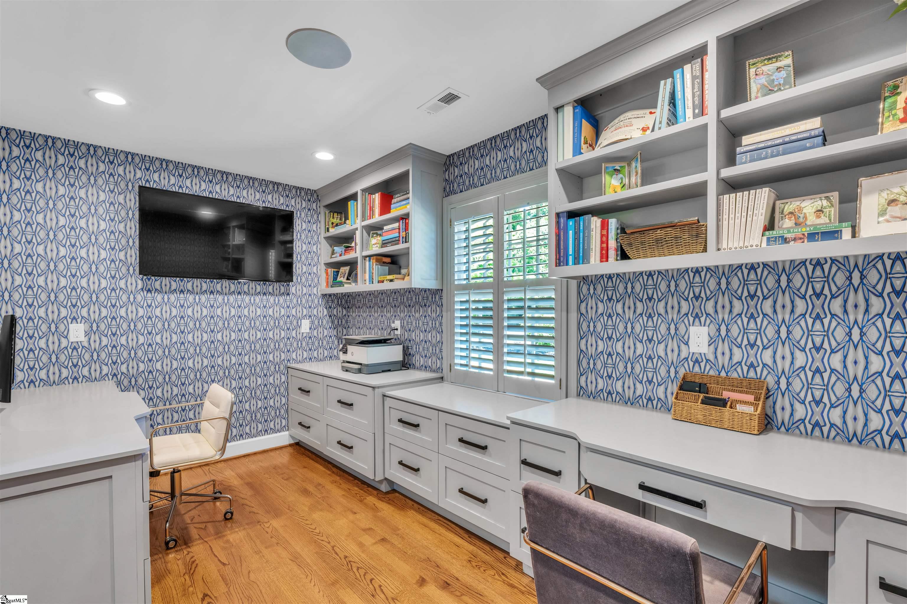 14 Chanticleer Drive