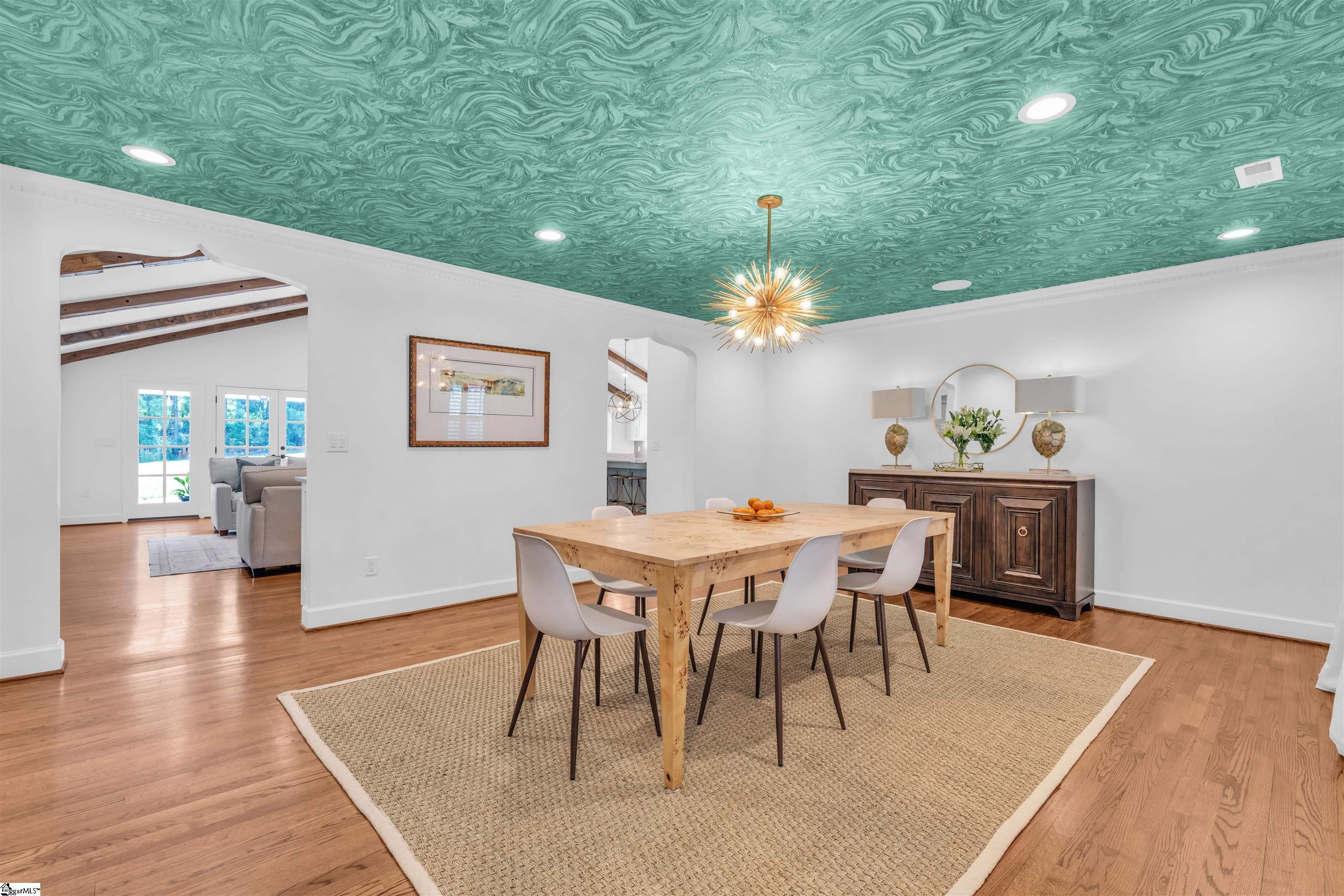 14 Chanticleer Drive