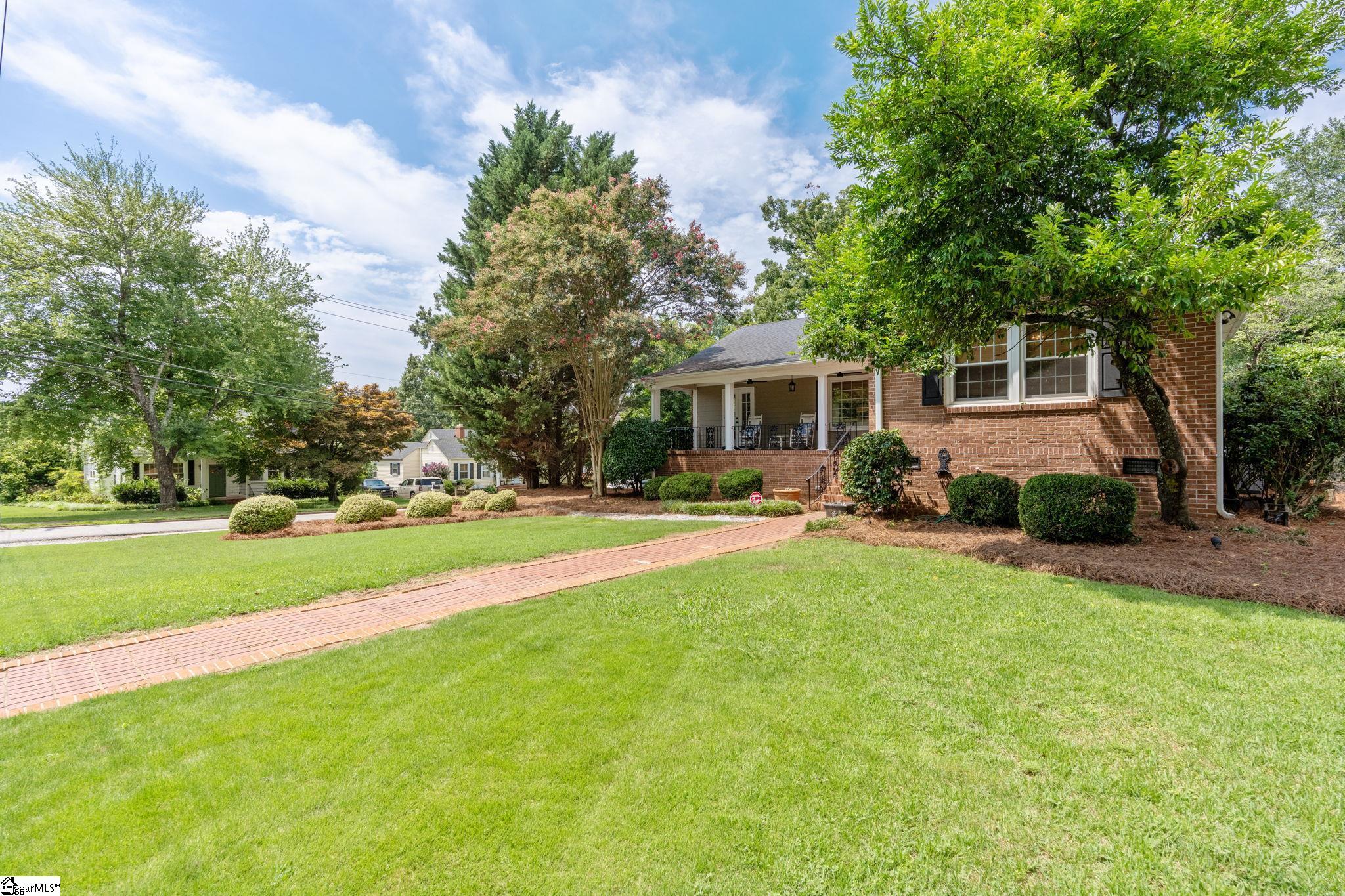 512 Byrd Boulevard
