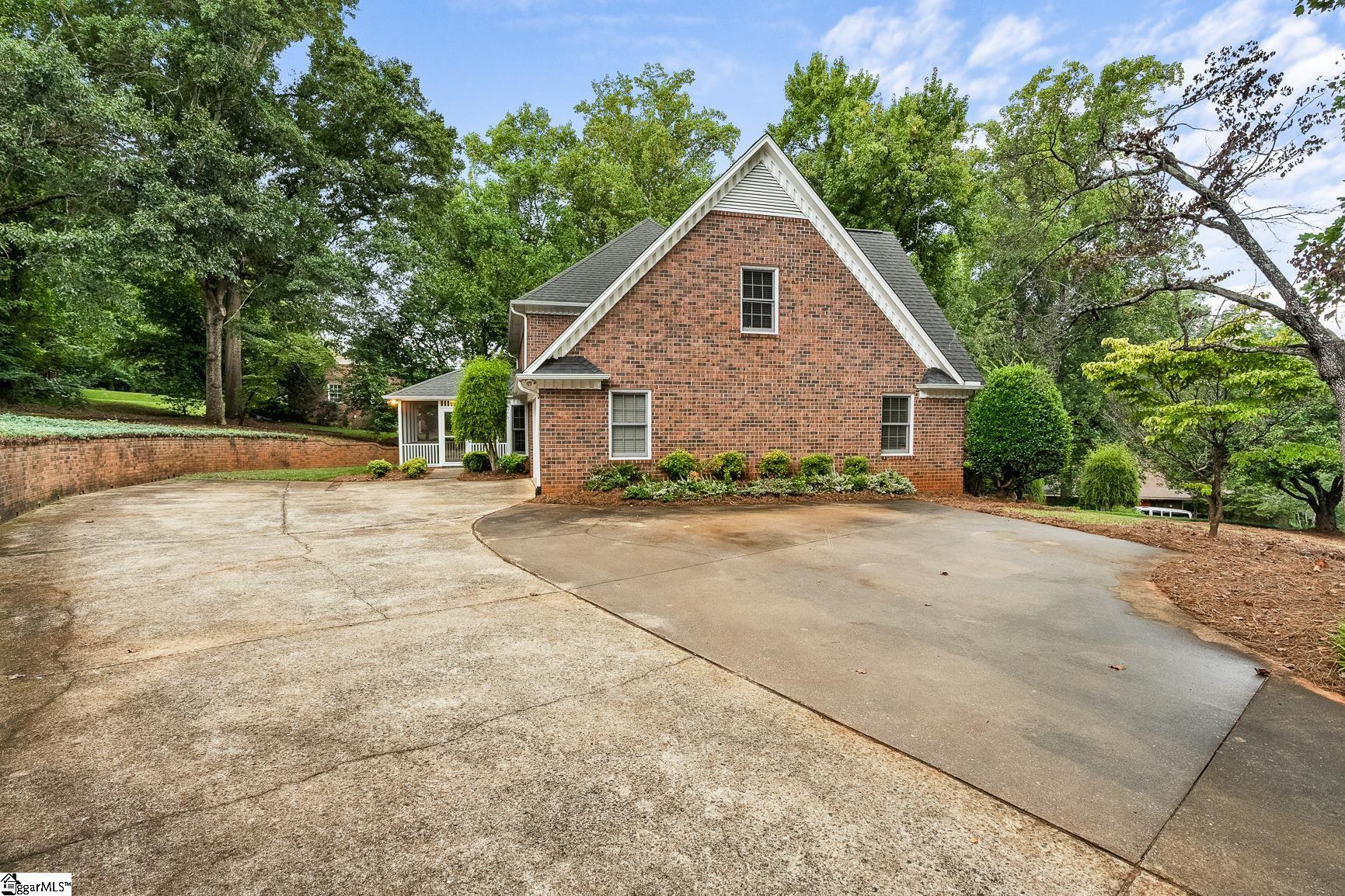 400 Michaux Drive