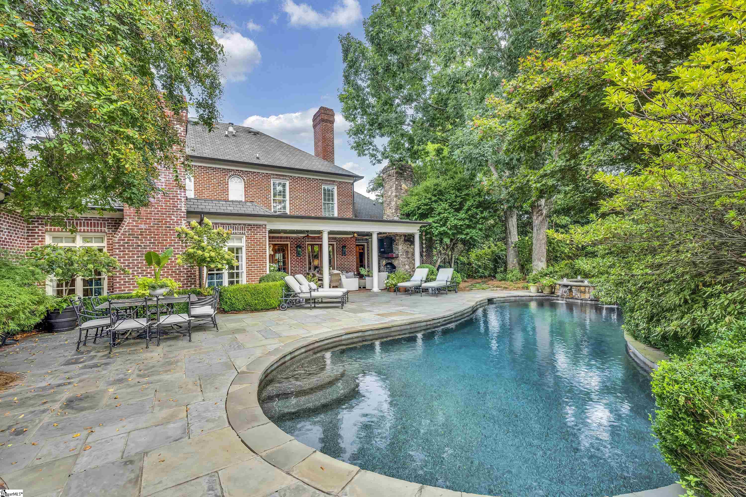 105 Abbot Trail
