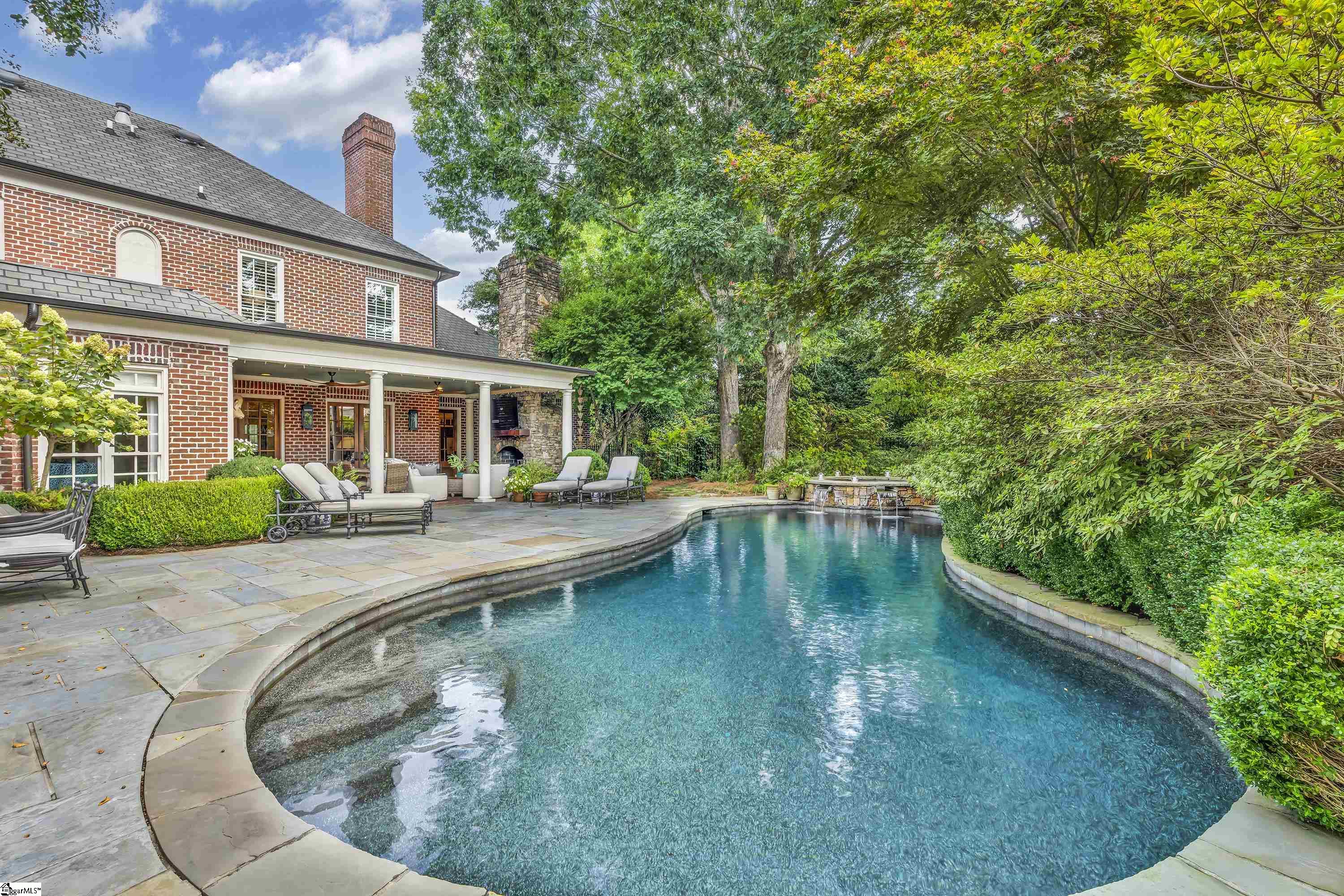 105 Abbot Trail