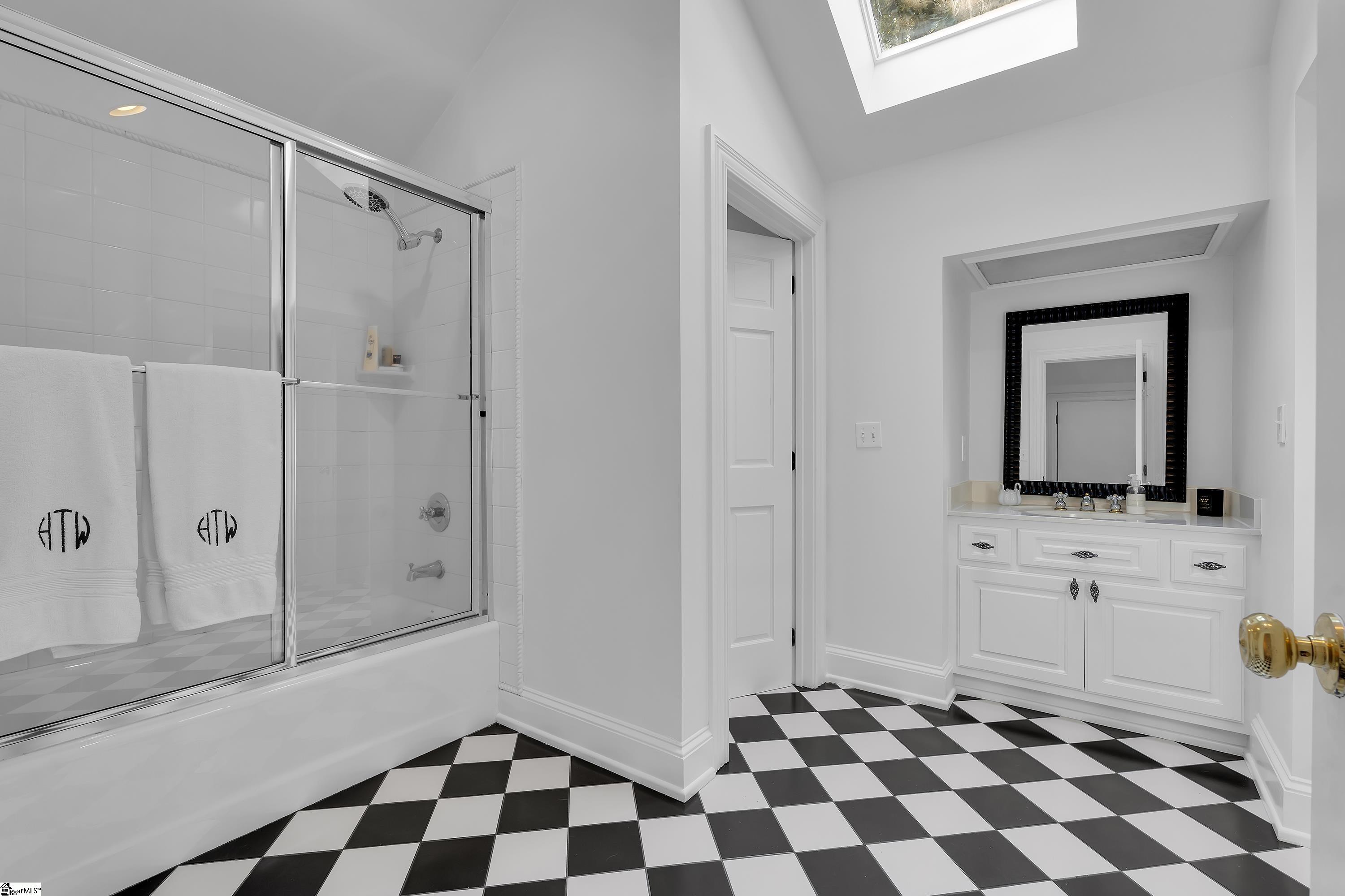 105 Abbot Trail