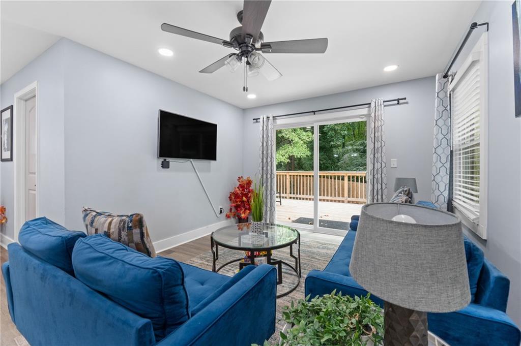 2734 Rollingwood Lane SE