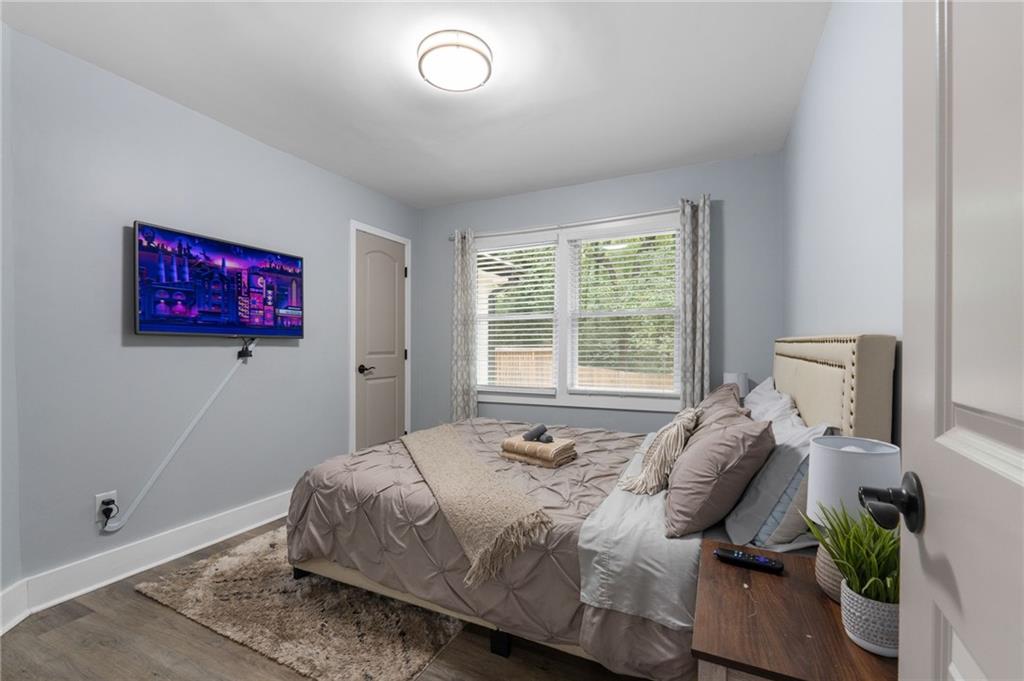 2734 Rollingwood Lane SE