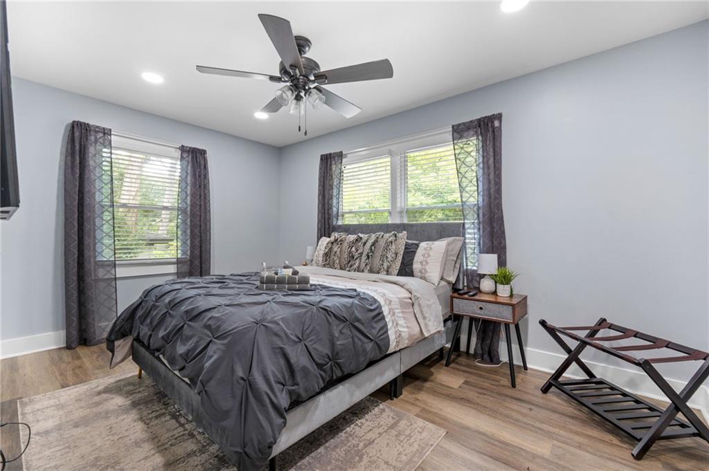 2734 Rollingwood Lane SE