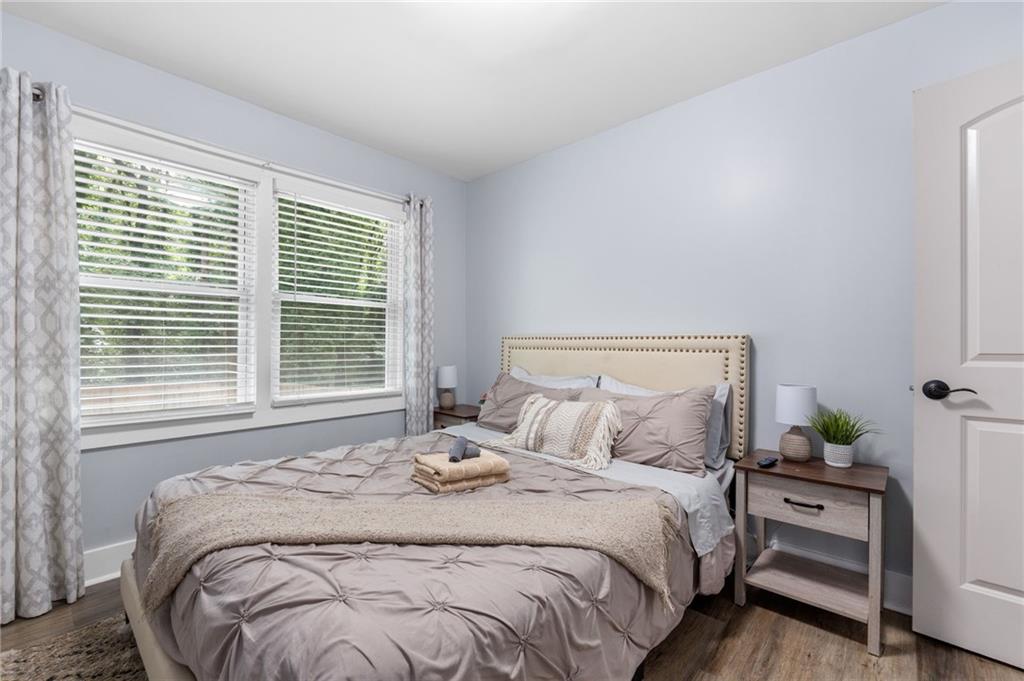 2734 Rollingwood Lane SE