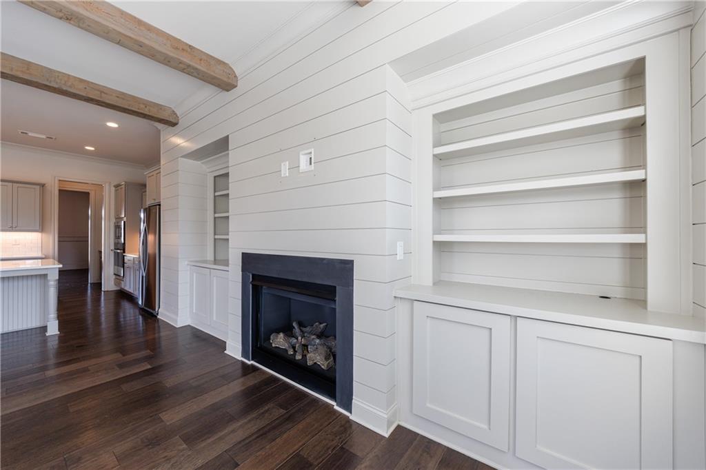 1861 Falling Sky Court NE