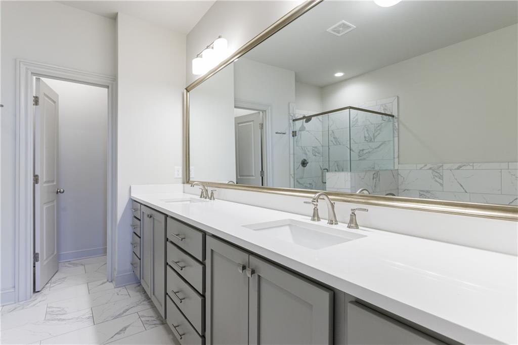 1861 Falling Sky Court NE