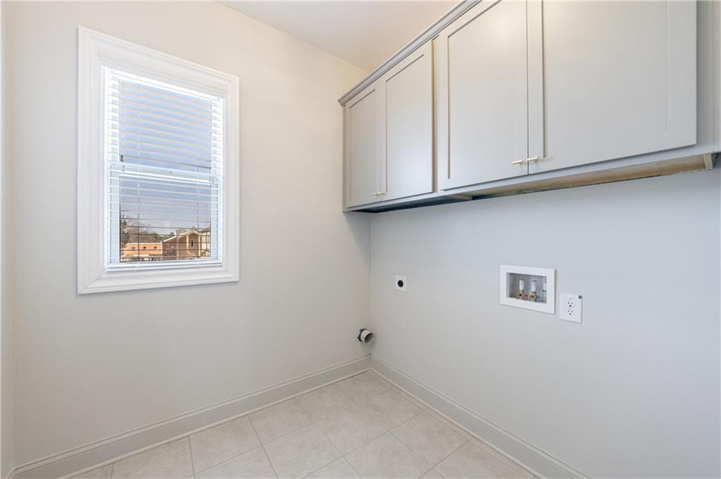 1861 Falling Sky Court NE