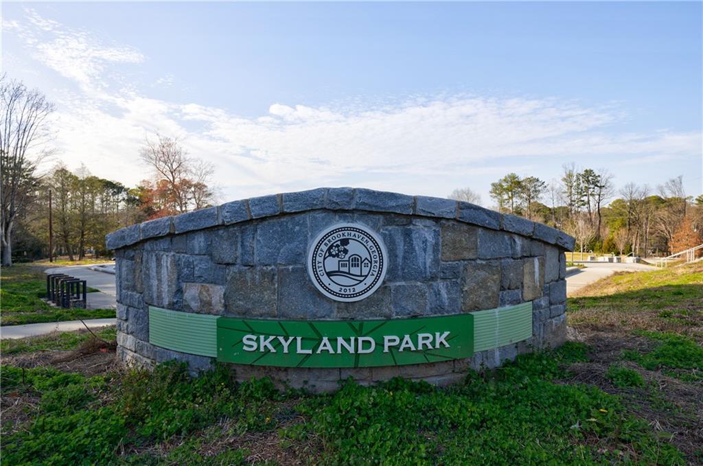 1861 Falling Sky Court NE