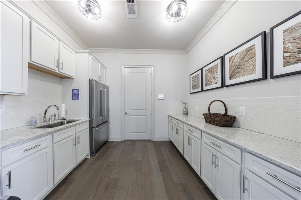 1861 Falling Sky Court NE