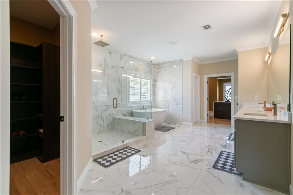 2989 Waterford Drive