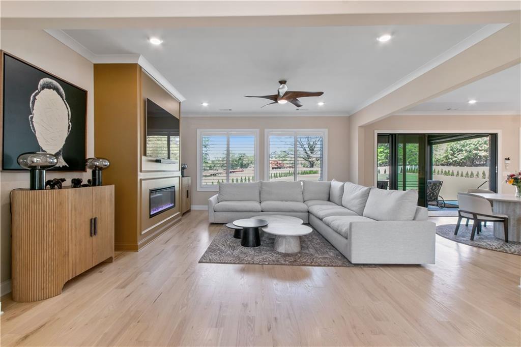 2989 Waterford Drive