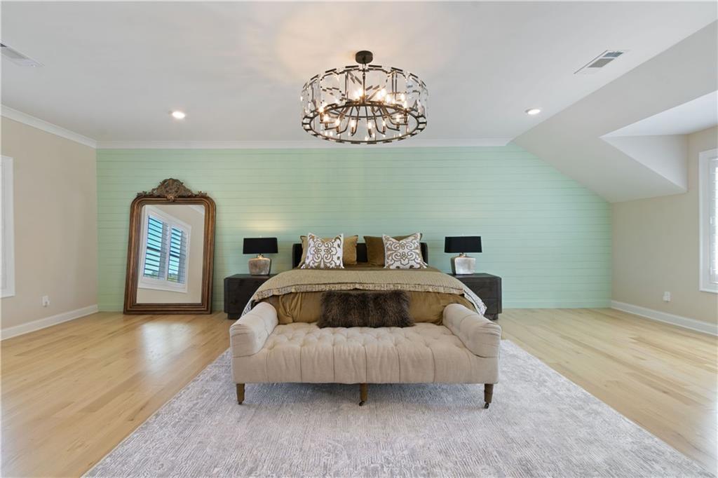 2989 Waterford Drive