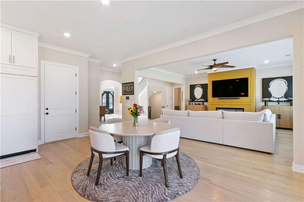 2989 Waterford Drive