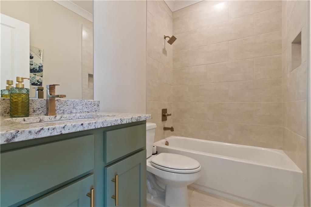 2989 Waterford Drive