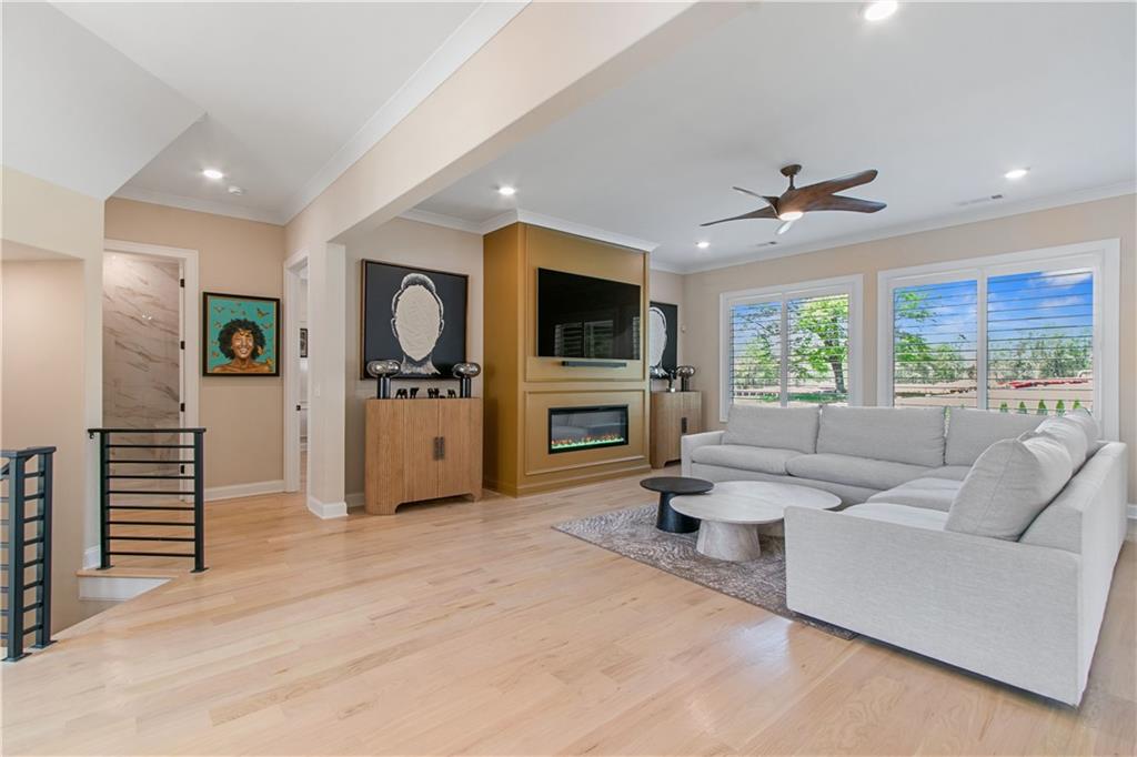 2989 Waterford Drive