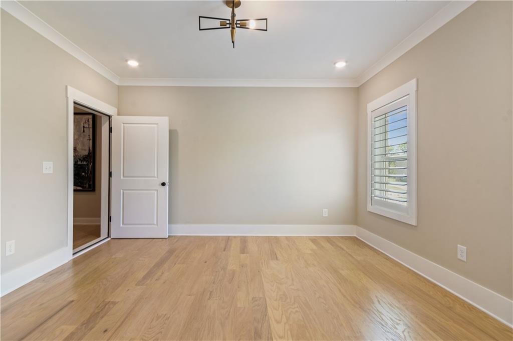 2989 Waterford Drive