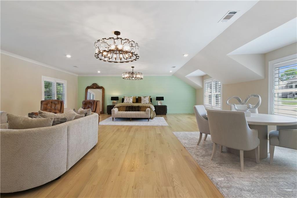 2989 Waterford Drive