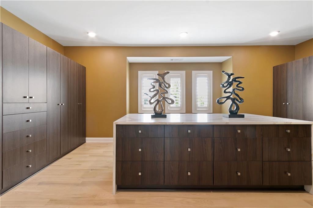 2989 Waterford Drive