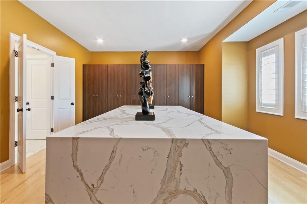 2989 Waterford Drive