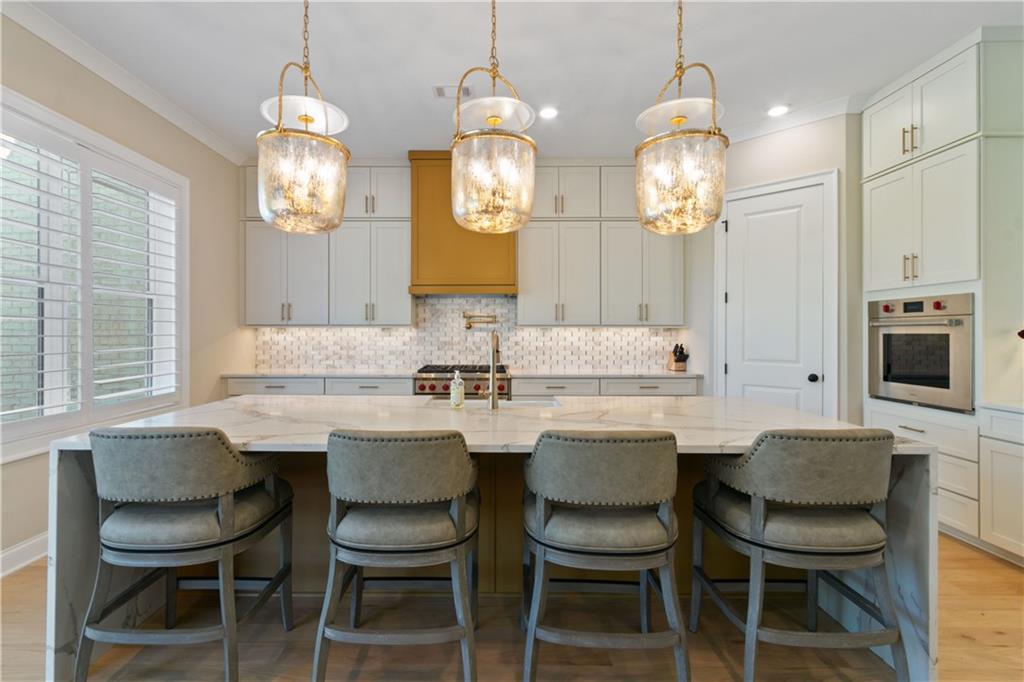 2989 Waterford Drive