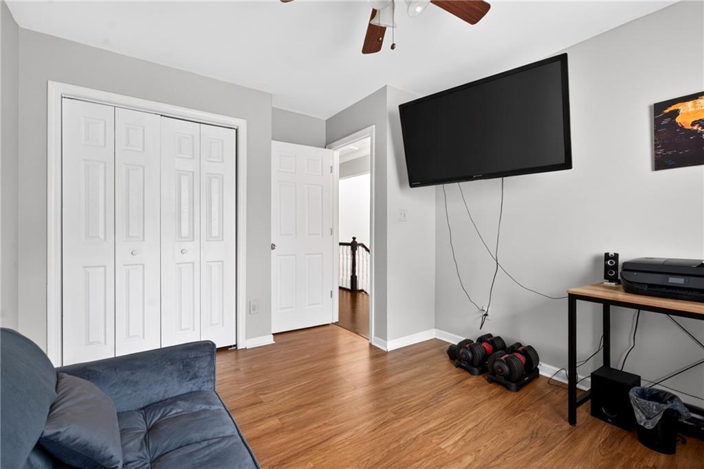 6393 hawthrone Terrace