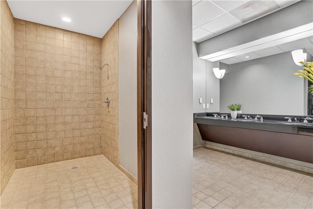 3338 Peachtree Road Unit 501