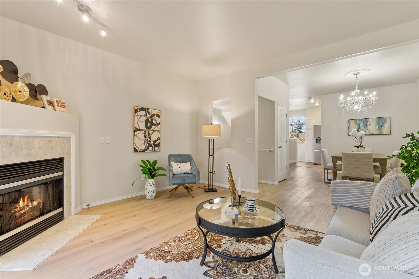6557 SE Cougar Mountain Way Unit: 3