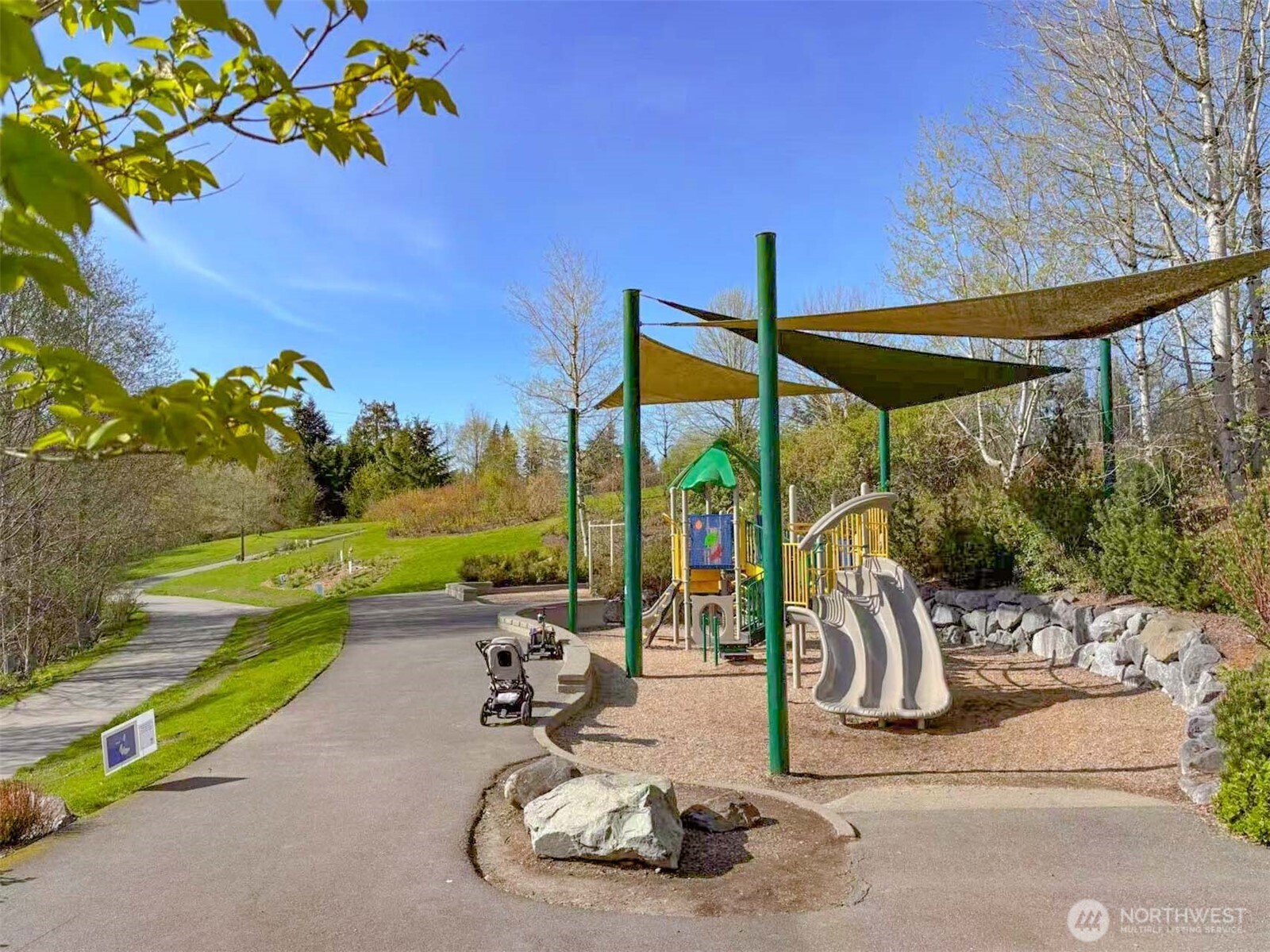 6557 SE Cougar Mountain Way Unit: 3