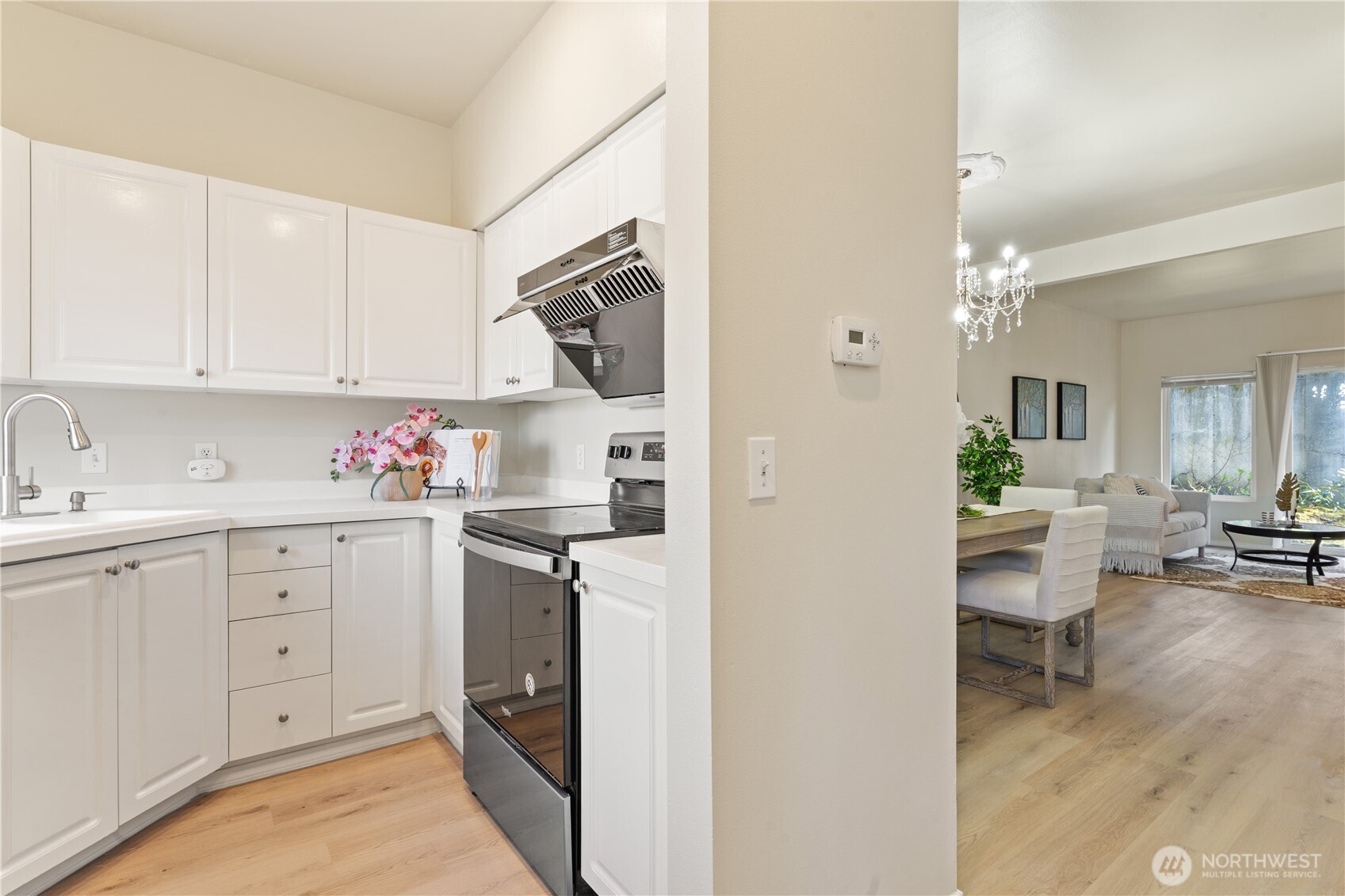 6557 SE Cougar Mountain Way Unit: 3
