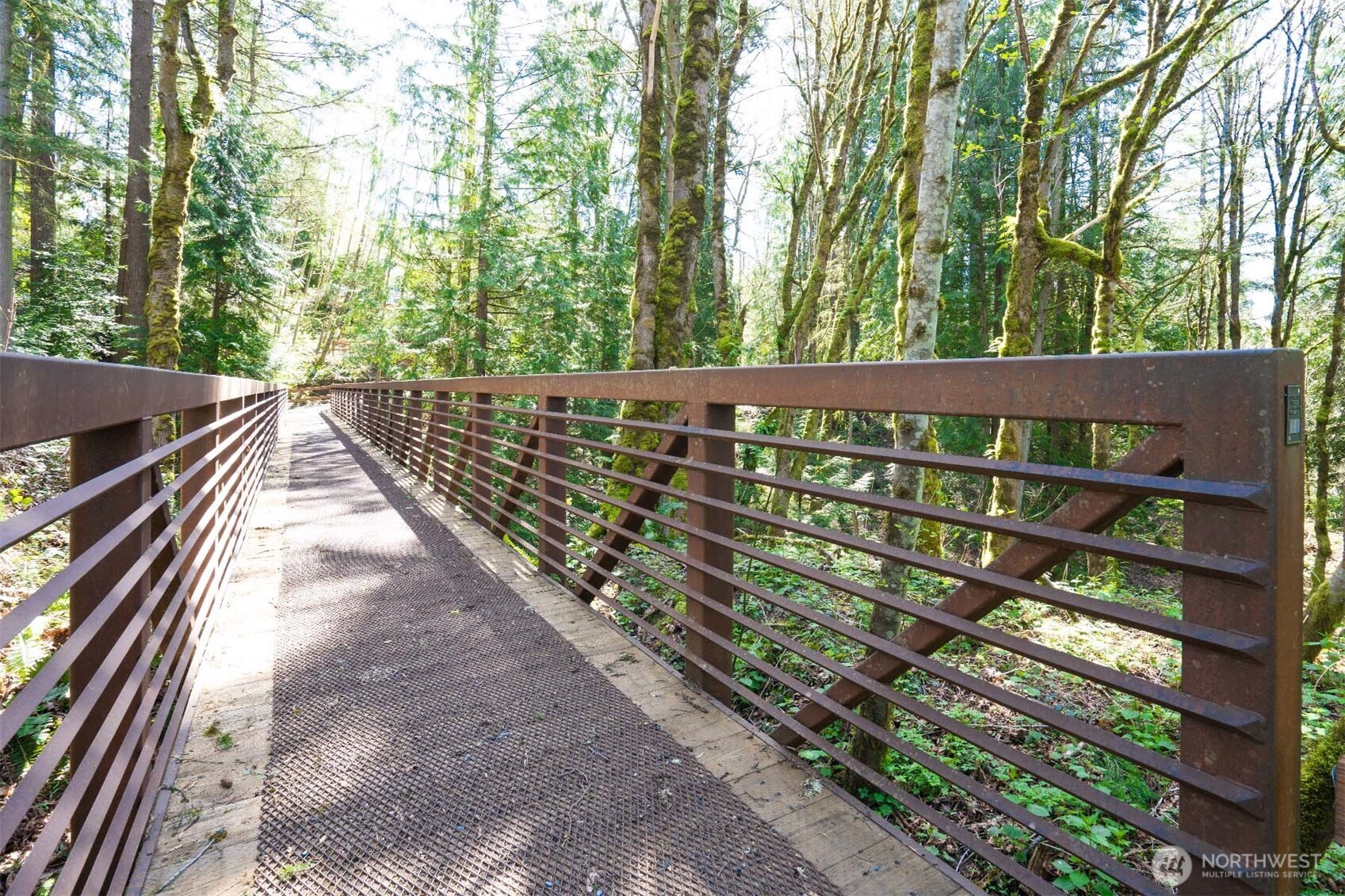 6557 SE Cougar Mountain Way Unit: 3
