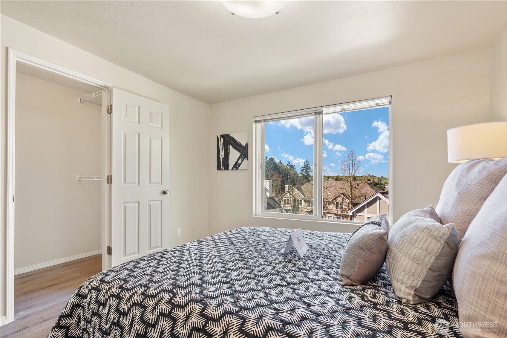 6557 SE Cougar Mountain Way Unit: 3