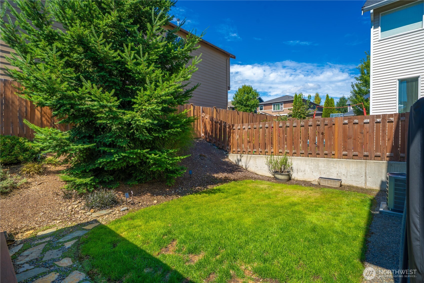 27472 214th Avenue SE