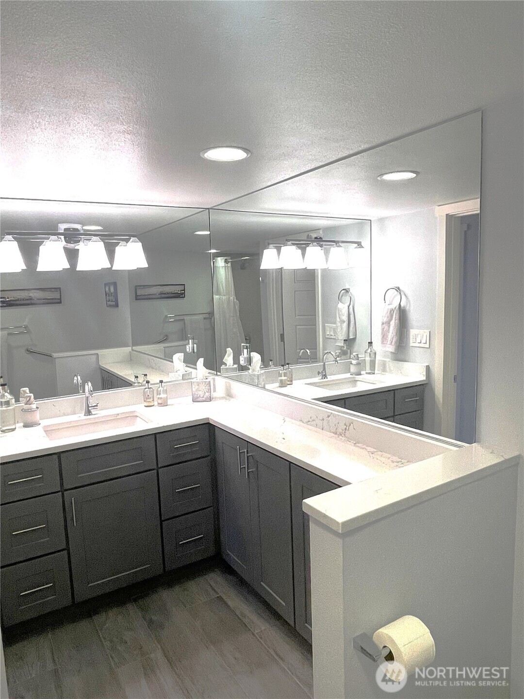 2500 81st Avenue SE Unit: 117